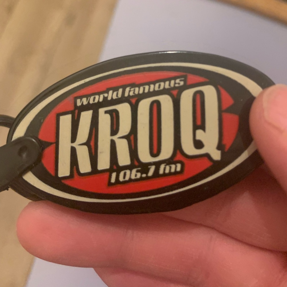 KROQ Vintage Keychain - Picture 4 of 6